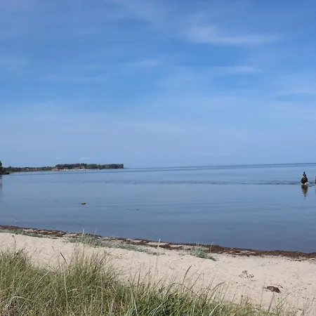 Ostseeferienhaus California * Циров