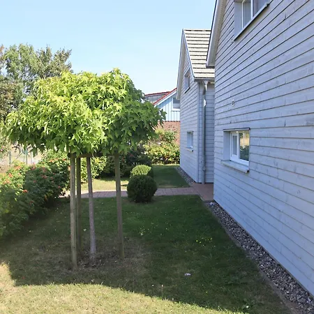 Ostseeferienhaus California Циров